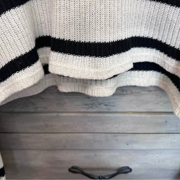 Zara Striped Black and Cream Sweater - Picture 6 of 6